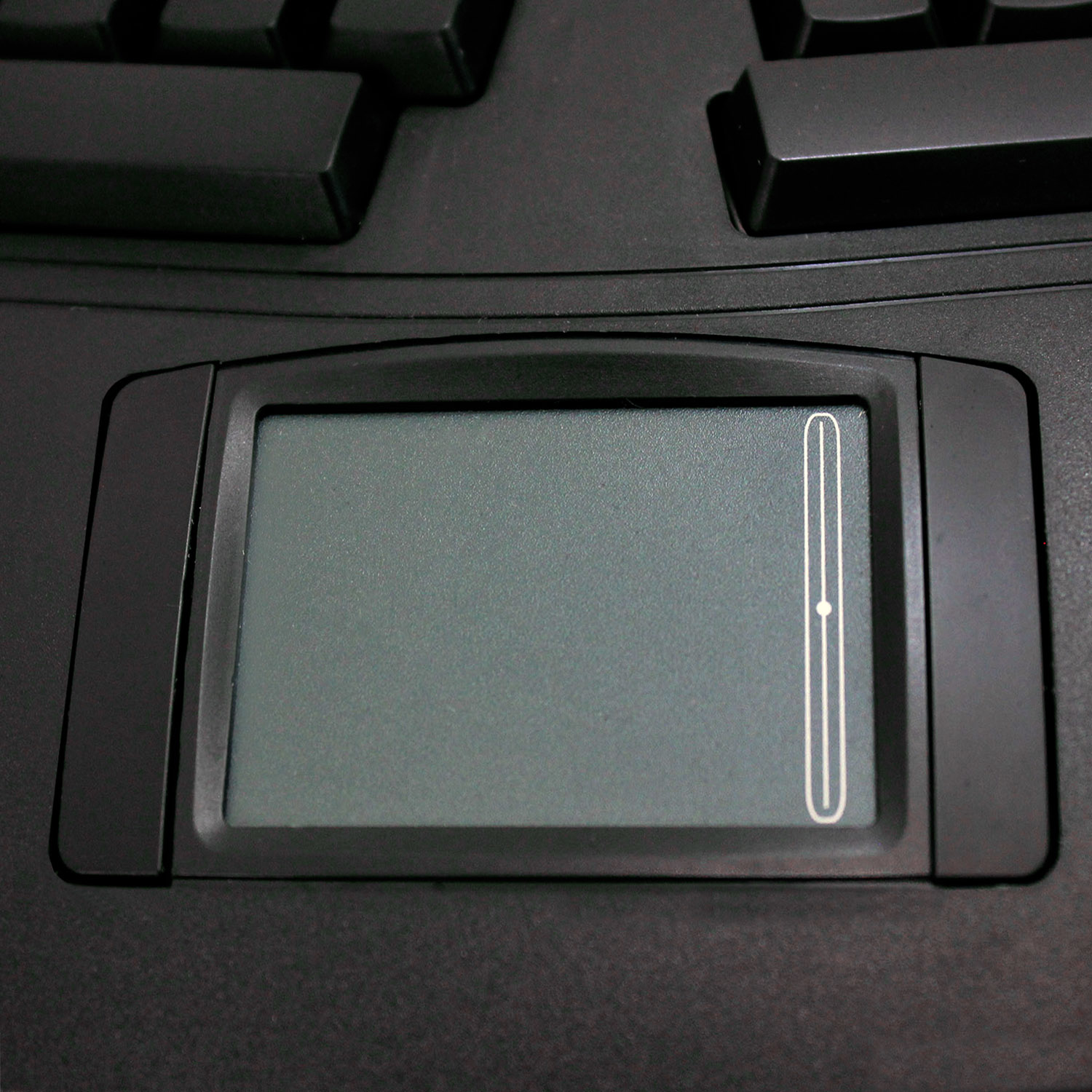 Afbeeldingen van Adesso toetsenbord met touchpad WKB-450